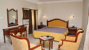 Alka Hotel Ουνταϊπούρ Εξωτερικό φωτογραφία